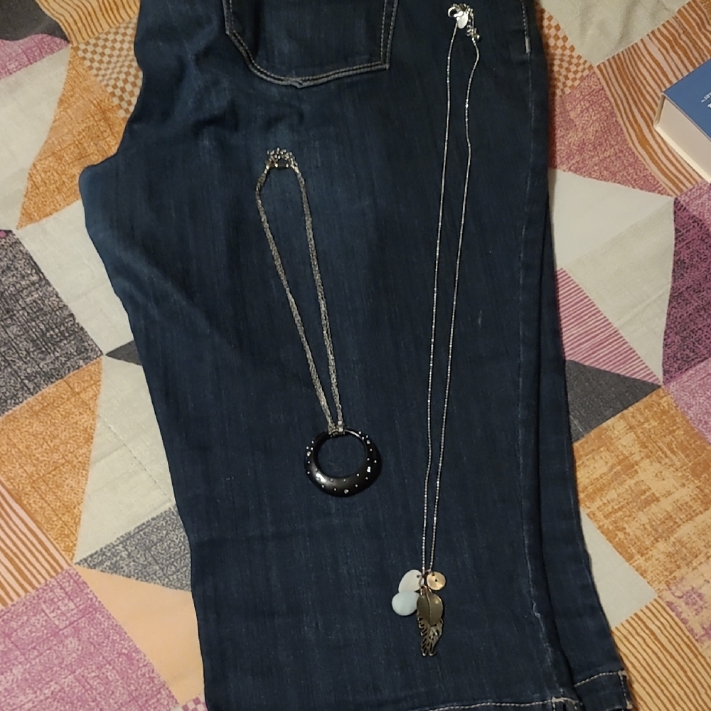 Necklace Bundle - Picture 2 of 9